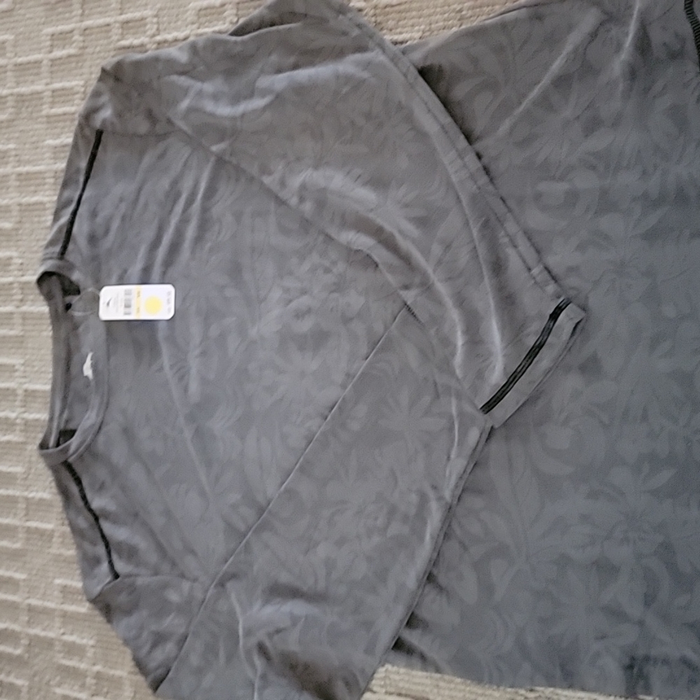 NEW TOMMY BAHAMA long sleeve t-shirt. Grey. Size Medium.